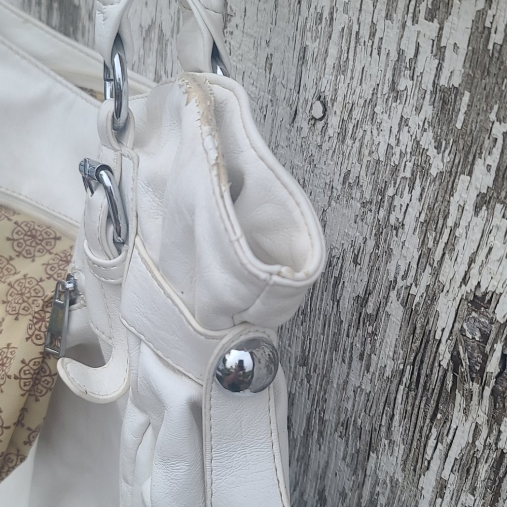 White Purse - Picture 6 of 10
